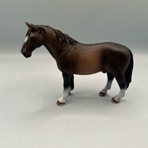 Schleich 5" Seal Brown White Socks Toy Horse Pony Figure